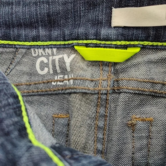 DKNY City Jean women's size 27 - Picture 5 of 9